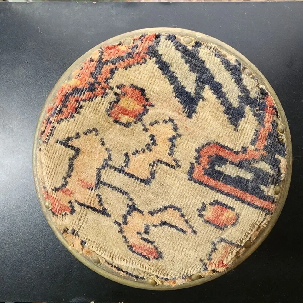 N/A accents tapestry